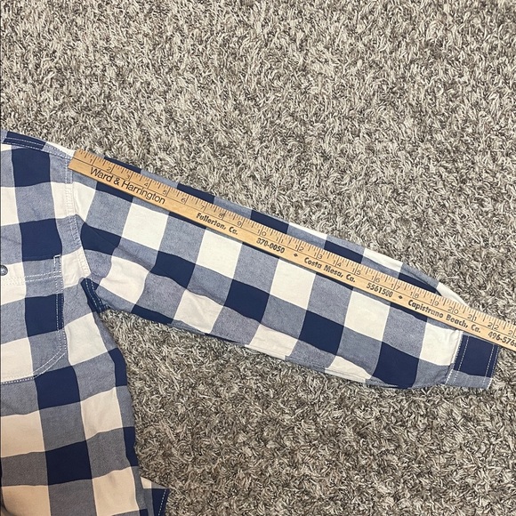 Levi's Men's Navy and Beige Plaid Button Up Shirt long sleeve size M - Picture 10 of 11